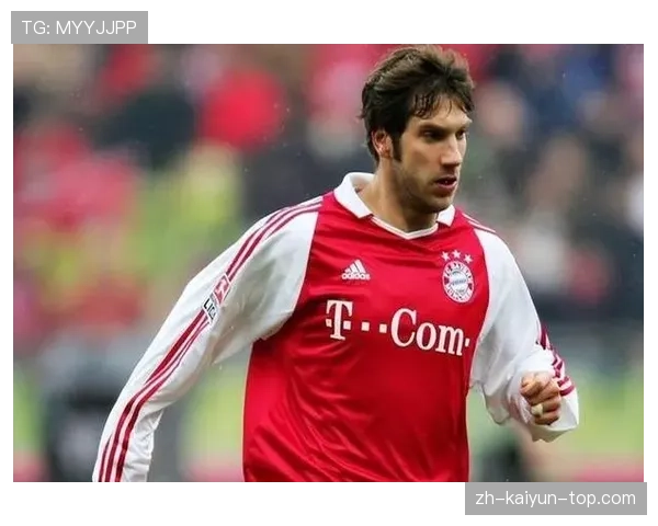 拜仁慕尼黑中场缺少关键连接点，组织推进效率受限